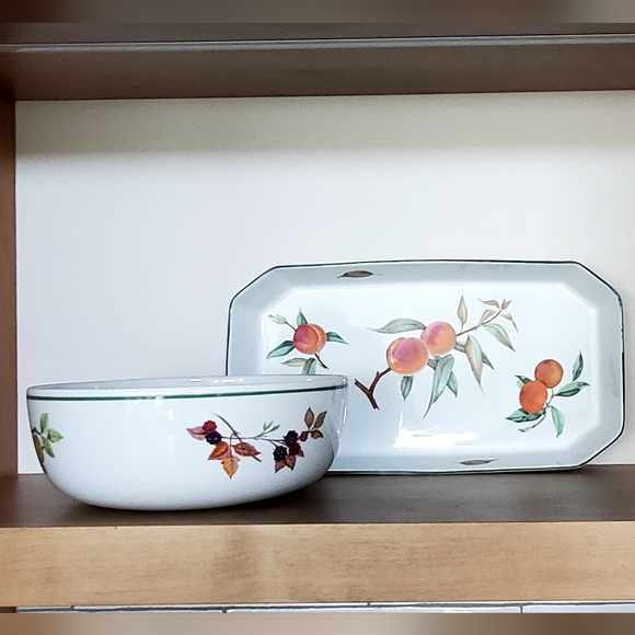 Royal Worcester Eversham Vale Fine Porcelain 10